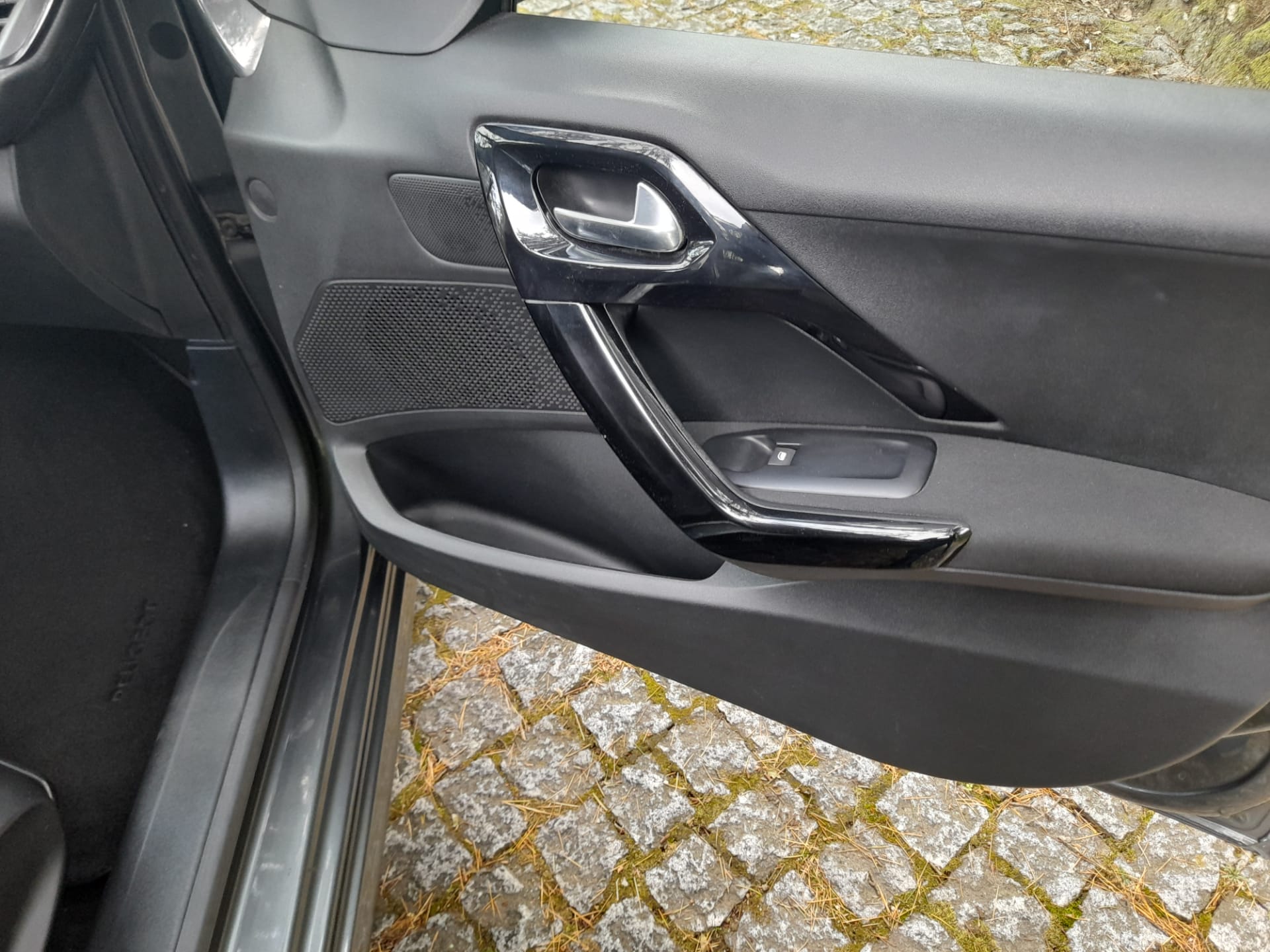 Peugeot 208 1.2 VTI