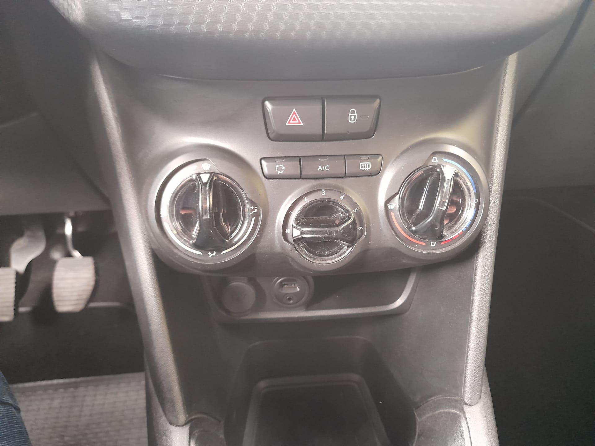 Peugeot 208 1.2 VTI